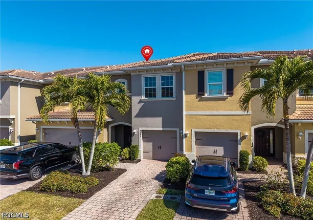 Photo 2 of Townhouse for sale at 4093 Wilmont Pl, Fort Myers, FL 33916 | MLS# 2026023873 | Listing updated on 2026-08-25
