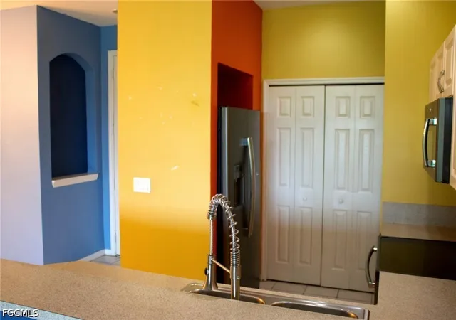 Listing Photo 5 - Condo for sale in building located at 4213 Liron Ave, Fort Myers, FL 33916 - Unit #202