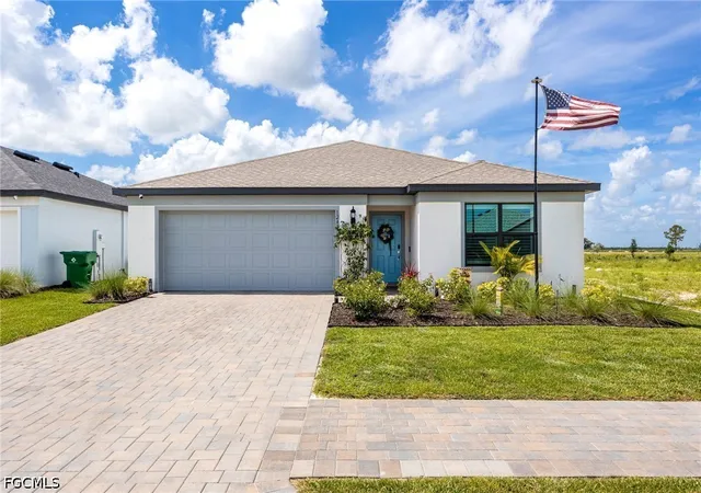 Photo 1 of Single family home for sale at 1243 Caloosa Cvs Dr, La Belle, FL 33935 | MLS# 2026024089 | Listing updated on 2026-08-27