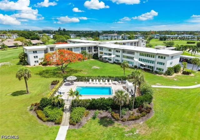 Sale Pending at 6102 Augusta Dr #207, Fort Myers, FL 33907 | MLS# 2026024141 | Listing updated on 2026-08-22