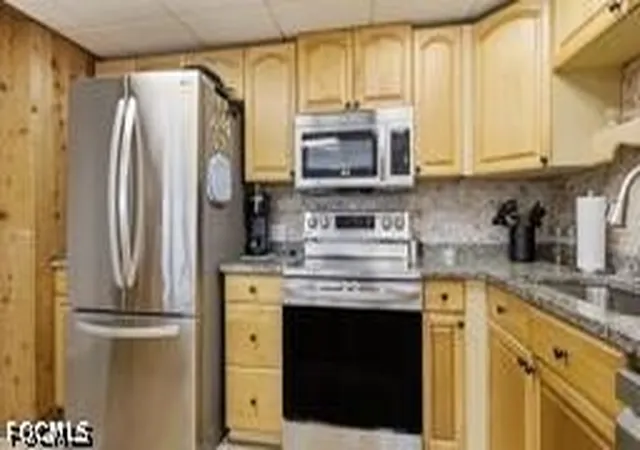 Photo 45 of Manufactured home for sale at 218 Nicklaus Blvd, North Fort Myers, FL 33903 | MLS# 2026024186 | Listing updated on 2026-08-17