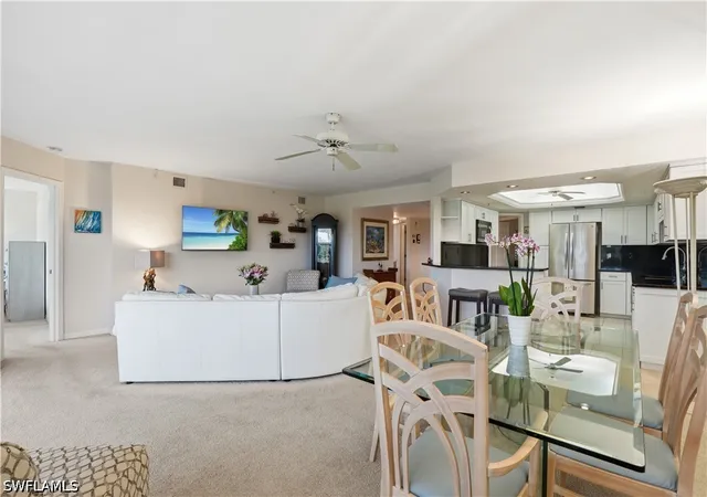 Listing Photo 5 - Condo for sale in building located at 26880 Wedgewood Dr, Bonita Springs, FL 34134 - Unit #402