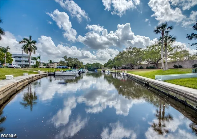 3rd image of 1215 Tropic Ter, North Fort Myers, FL 33903