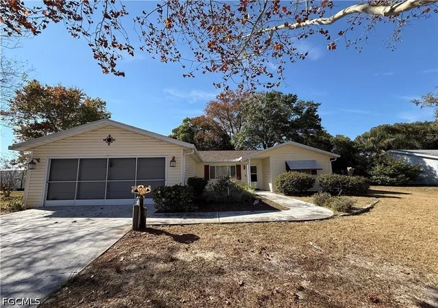 Photo 1 of Single family home for sale at 10800 Sw 62nd Avenue, Ocala, FL 34476 | MLS# 2026025058 | Listing updated on 2026-08-30