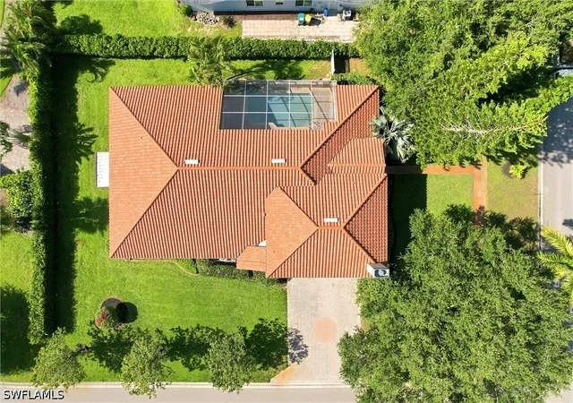 Photo 3 of Sale Pending at 2312 Kings Lake Blvd, Naples, FL 34112 | MLS# 226021590 | Listing updated on 2026-08-17