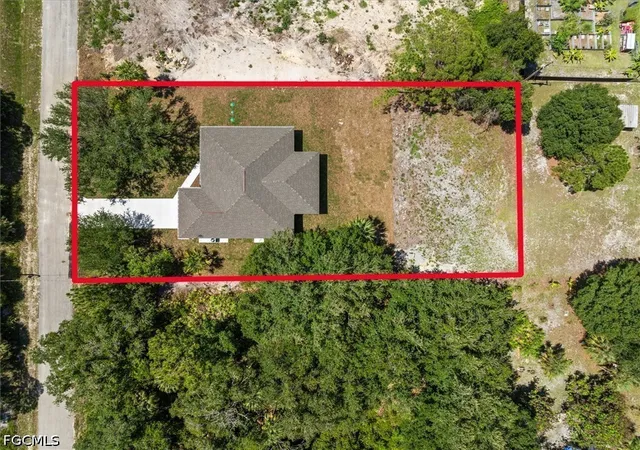 Photo 3 of Single family home for sale at 414 Cleveland Ave, Lehigh Acres, FL 33972 | MLS# 2026025379 | Listing updated on 2026-08-26