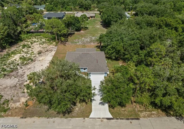 Photo 3 of Single family home for sale at 414 Cleveland Ave, Lehigh Acres, FL 33972 | MLS# 2026025379 | Listing updated on 2026-08-26