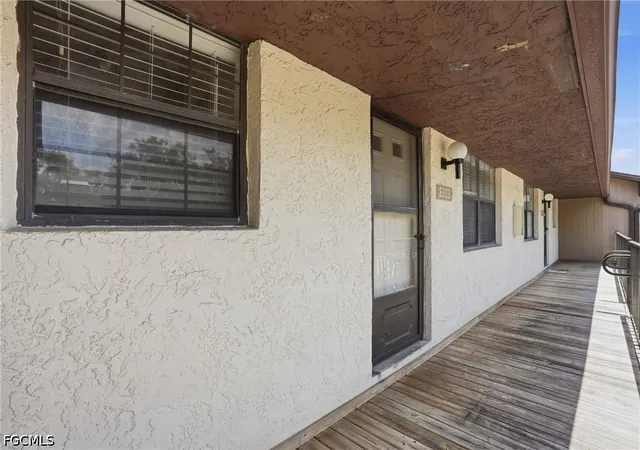 Listing Photo 4 - Condo for sale in building located at 5323 Treetops Dr, Naples, FL 34113 - Unit #T203