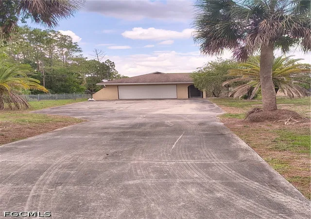 Photo 2 of Sale Pending at 1008 Cortez Ave, Lehigh Acres, FL 33972 | MLS# 2026025791 | Listing updated on 2026-08-25