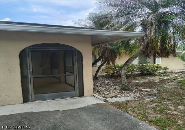 Photo 3 of Sale Pending at 1008 Cortez Ave, Lehigh Acres, FL 33972 | MLS# 2026025791 | Listing updated on 2026-08-25
