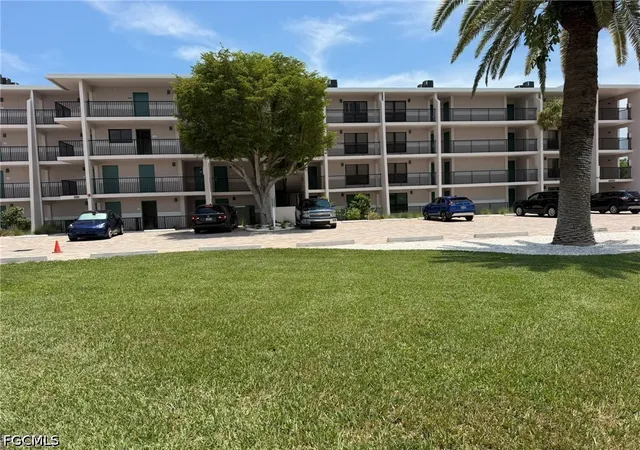Photo 2 of Sale Pending at 1501 Middle Gulf Dr #208H, Sanibel, FL 33957 | MLS# 2026025862 | Listing updated on 2026-08-27
