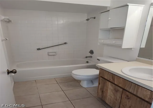 Photo 3 of Townhouse for sale at 9395 Lennex Ln W #9395, Fort Myers, FL 33919 | MLS# 2026026039 | Listing updated on 2026-08-20