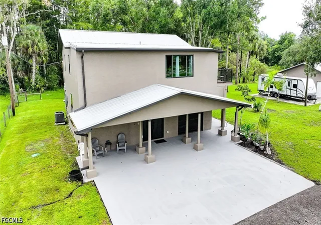 Photo 3 of Single family home for sale at 5961 Pangola Rd, Fort Myers, FL 33905 | MLS# 2026026103 | Listing updated on 2026-08-24