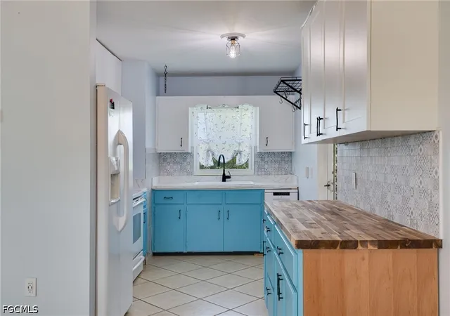 Photo 3 of Single family home for sale at 7297 Kumquat Rd, Fort Myers, FL 33967 | MLS# 2026026173 | Listing updated on 2026-08-22