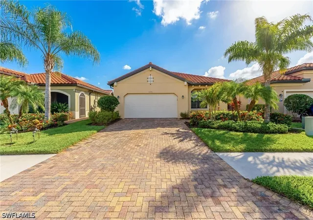 Photo 2 of Sale Pending at 1575 Santiago Cir, Naples, FL 34113 | MLS# 226023065 | Listing updated on 2026-08-21