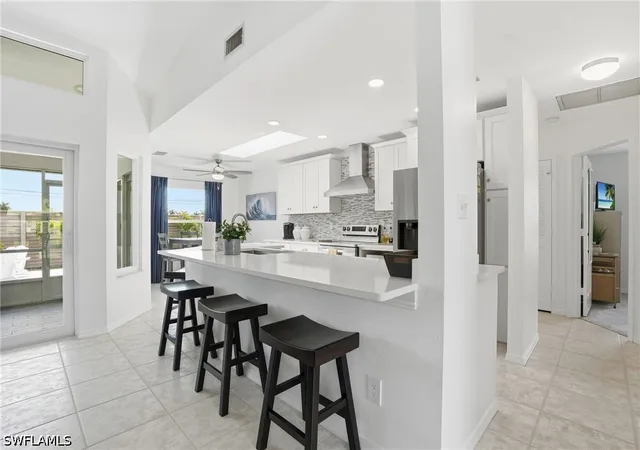 Photo 3 of Sale Pending at 132 Bordeaux Cir, Naples, FL 34112 | MLS# 226022948 | Listing updated on 2026-08-26