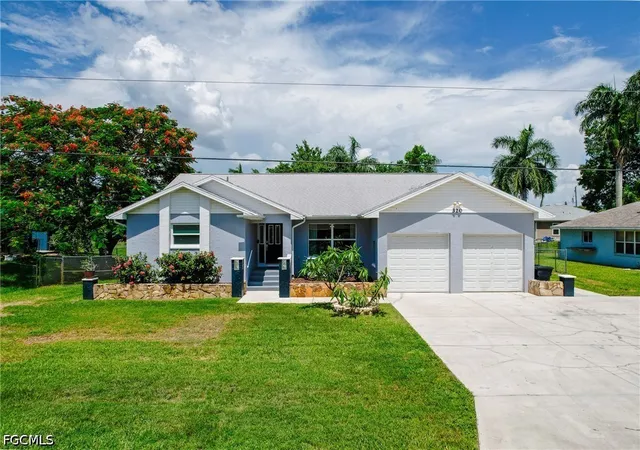 Photo 3 of Sale Pending at 320 Georgia Ave, Fort Myers, FL 33905 | MLS# 2026026359 | Listing updated on 2026-08-27