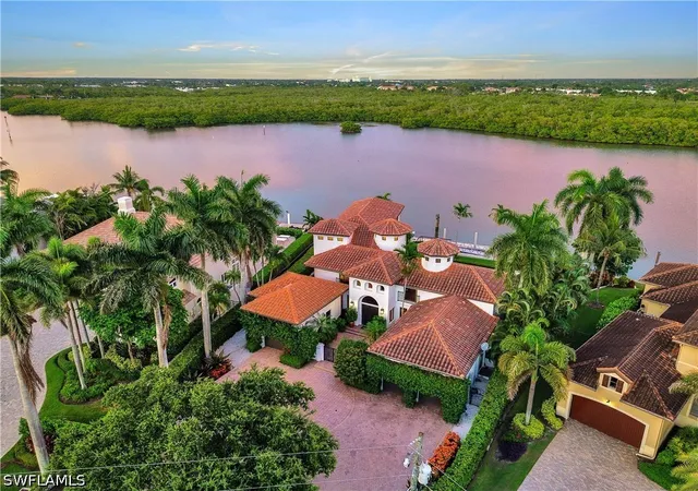 Photo 2 of Single family home for sale at 2535 Tarpon Rd, Naples, FL 34102 | MLS# 226022269 | Listing updated on 2026-08-27