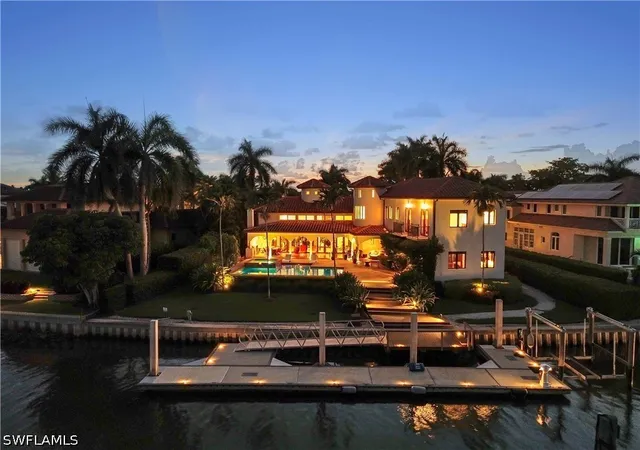 Photo 4 of Single family home for sale at 2535 Tarpon Rd, Naples, FL 34102 | MLS# 226022269 | Listing updated on 2026-08-27