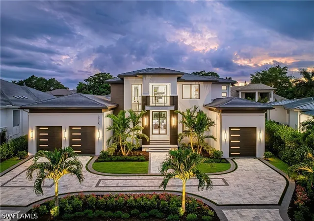 Photo 1 of Mansion for sale at 3235 Regatta Rd, Naples, FL 34103 | MLS# 226023186 | Listing updated on 2026-08-30