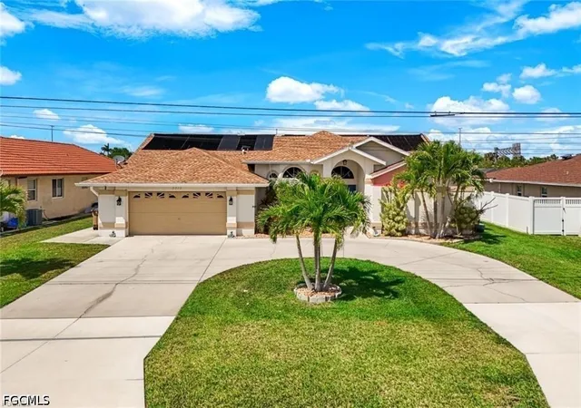 Photo 1 of Sale Pending at 2013 Everest Pkwy, Cape Coral, FL 33904 | MLS# 2026026568 | Listing updated on 2026-08-27