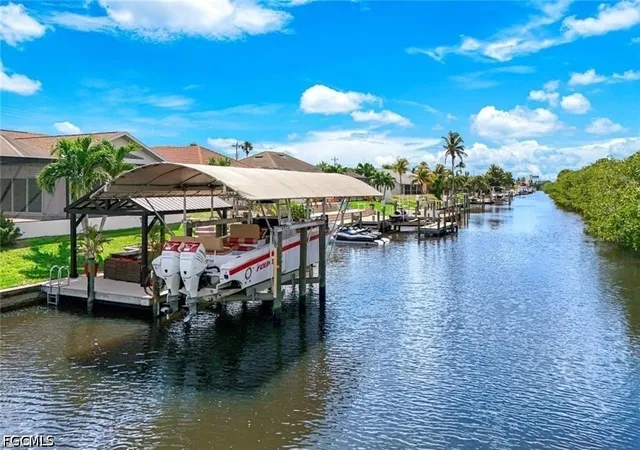 Photo 3 of Sale Pending at 2013 Everest Pkwy, Cape Coral, FL 33904 | MLS# 2026026568 | Listing updated on 2026-08-27