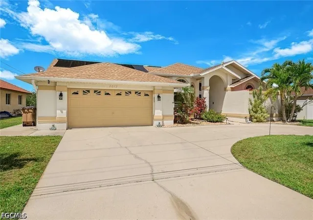 Photo 3 of Sale Pending at 2013 Everest Pkwy, Cape Coral, FL 33904 | MLS# 2026026568 | Listing updated on 2026-08-27