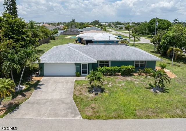 Photo 3 of Sale Pending at 1209 Se 12th Street, Cape Coral, FL 33990 | MLS# 2026026716 | Listing updated on 2026-08-24