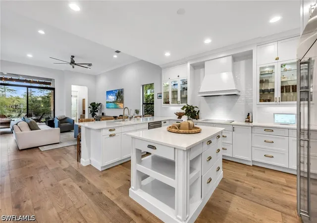 Photo 2 of Single family home for sale at 2954 Cinnamon Bay Cir, Naples, FL 34119 | MLS# 226022763 | Listing updated on 2026-08-16