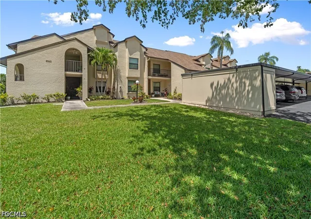 Photo 3 of Sale Pending at 8565 Charter Clb Cir #6, Fort Myers, FL 33919 | MLS# 2026026824 | Listing updated on 2026-09-24