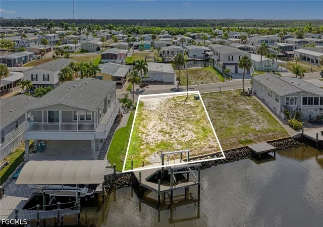 Photo 1 of Sale Pending at 17760 Stevens Blvd, Fort Myers Beach, FL 33931 | MLS# 2026027053 | Listing updated on 2026-08-27