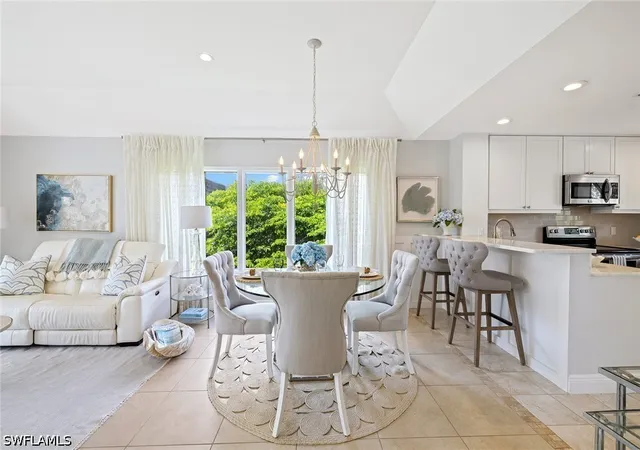 Listing Photo 5 - Condo for sale in building located at 1538 Oyster Catcher Pt, Naples, FL 34105 - Unit #1538C