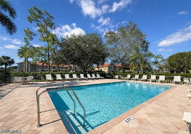 Listing Photo 5 - Condo for sale in building located at 534 Augusta Blvd, Naples, FL 34113 - Unit #E104