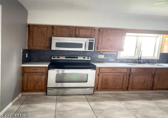 Photo 4 of Single family home for sale at 200 Arthur Ave, Lehigh Acres, FL 33936 | MLS# 2026027280 | Listing updated on 2026-08-24