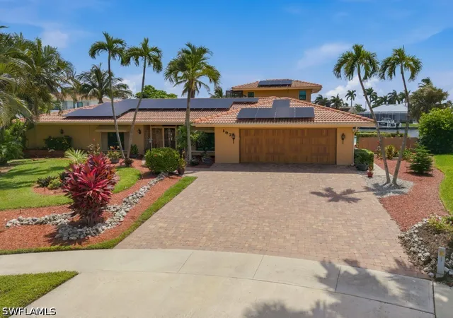 Photo 1 of Single family home for sale at 197 Gulfport Ct, Marco Island, FL 34145 | MLS# 226024054 | Listing updated on 2026-08-26