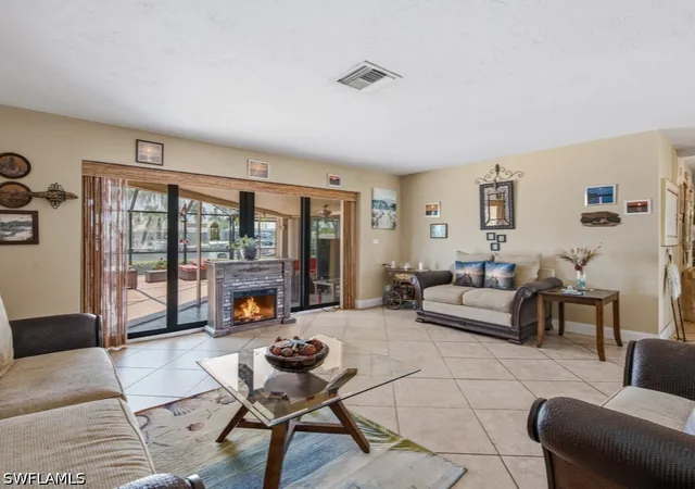 Photo 3 of Single family home for sale at 197 Gulfport Ct, Marco Island, FL 34145 | MLS# 226024054 | Listing updated on 2026-08-26
