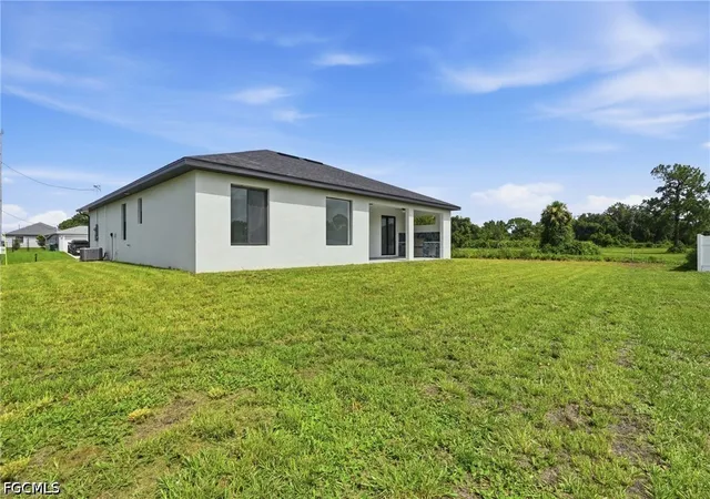 Photo 14 of Single family home for sale at 7019 Palpano Cir, Labelle, FL 33935 | MLS# 2026027774 | Listing updated on 2026-10-07
