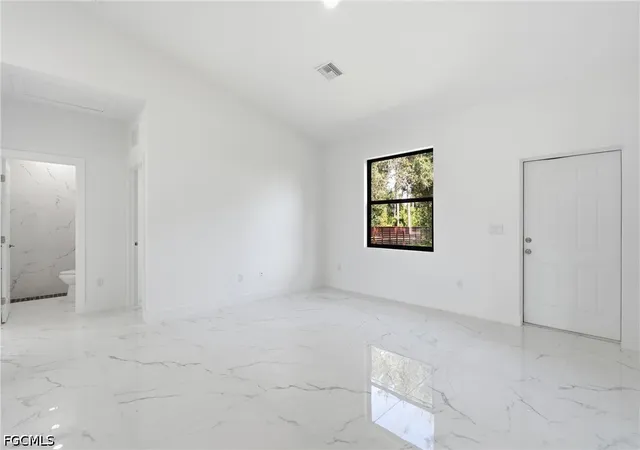 Photo 3 of Single family home for sale at 156 Carousel Ave, Labelle, FL 33935 | MLS# 2026027775 | Listing updated on 2026-08-27