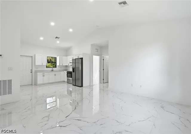 Photo 3 of Single family home for sale at 156 Carousel Ave, Labelle, FL 33935 | MLS# 2026027775 | Listing updated on 2026-08-27