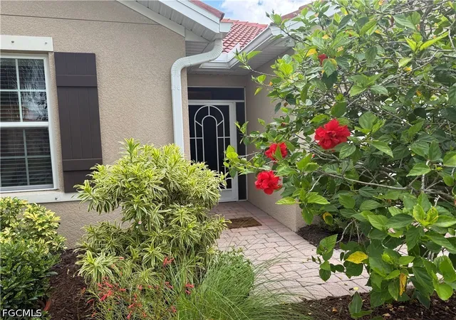 Photo 3 of Sale Pending at 3217 Birch Tree Ln, Alva, FL 33920 | MLS# 2026027859 | Listing updated on 2026-08-30