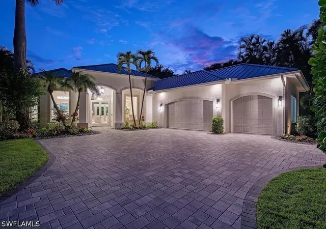 Photo 1 of Single family home for sale at 2363 Crayton Rd, Naples, FL 34103 | MLS# 226023839 | Listing updated on 2026-08-30