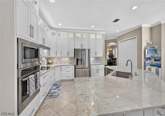 Photo 4 of Sale Pending at 10975 Longwing Dr, Fort Myers, FL 33912 | MLS# 2026028377 | Listing updated on 2026-08-30
