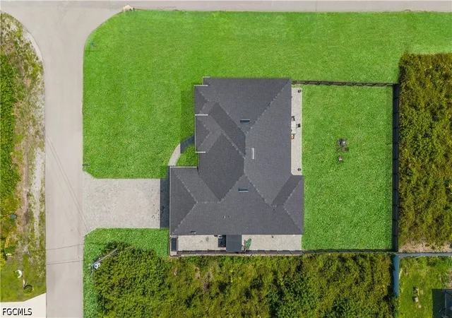 Photo 4 of Single family home for sale at 1606 Beth Ave S, Lehigh Acres, FL 33976 | MLS# 2026028485 | Listing updated on 2026-08-20
