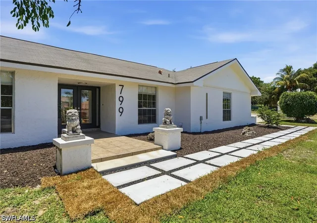 Photo 3 of Sale Pending at 799 S Barfield Dr, Marco Island, FL 34145 | MLS# 226022413 | Listing updated on 2026-08-26