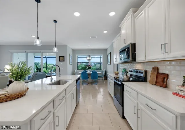 Photo 4 of Single family home for sale at 18725 Lake Hammock Dr, Naples, FL 34114 | MLS# 226024566 | Listing updated on 2026-08-30