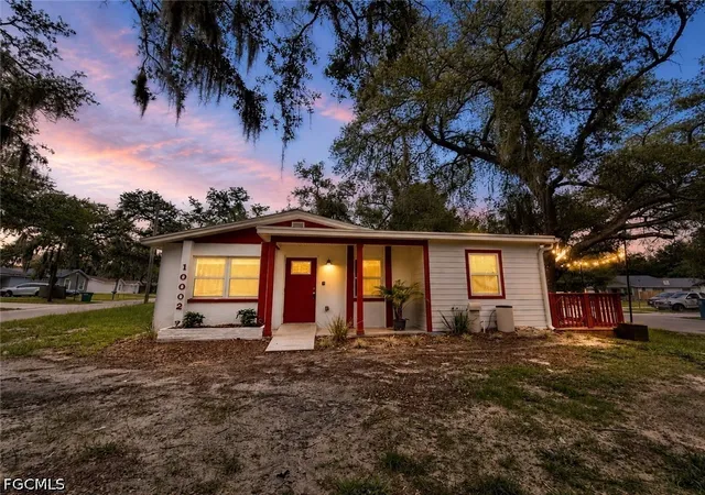 Photo 1 of Single family home for sale at 10002 Takomah Trl, Tampa, FL 33617 | MLS# 2026028845 | Listing updated on 2026-08-30