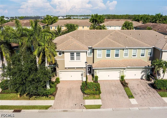 Photo 2 of Townhouse for sale at 4084 Wilmont Pl, Fort Myers, FL 33916 | MLS# 2026028916 | Listing updated on 2026-08-22