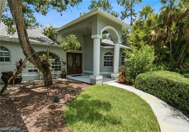 Photo 4 of Single family home for sale at 2053 17th Street SW, Naples, FL 34117 | MLS# 226023824 | Listing updated on 2026-08-23