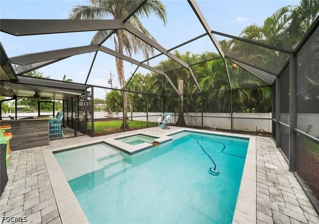 Photo 2 of Sale Pending at 1444 Covington Cir W, Fort Myers, FL 33919 | MLS# 2026029061 | Listing updated on 2026-08-17