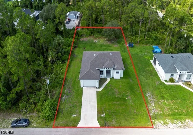 Photo 3 of Single family home for sale at 1002 E 5th Street, Lehigh Acres, FL 33972 | MLS# 2026029095 | Listing updated on 2026-08-20